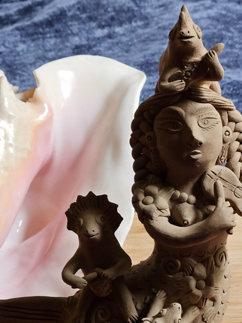RARE VINTAGE OAXACAN CLAY MERMAID AND FRIENDS SCULPTURE IRMA BLANCO! SIGNED !